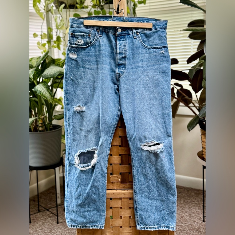 Levi’s 501 Rib Cage Ankle jeans. Size 31